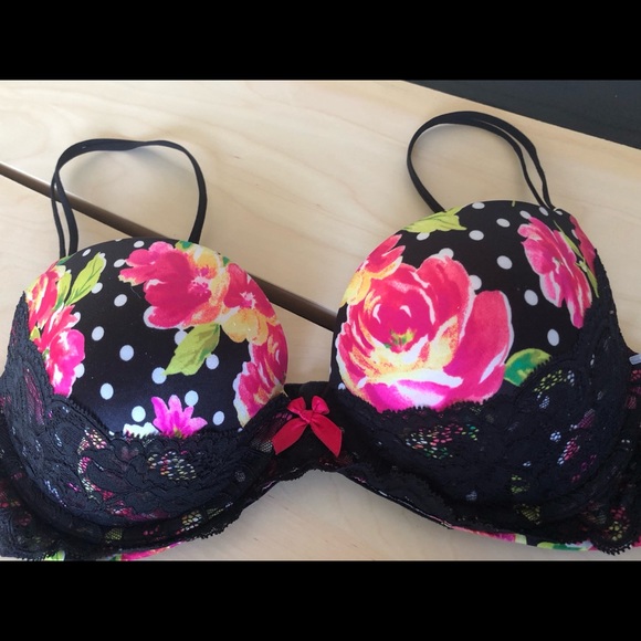Victoria secret very sexy Push-up Bra - Picture 4 of 6